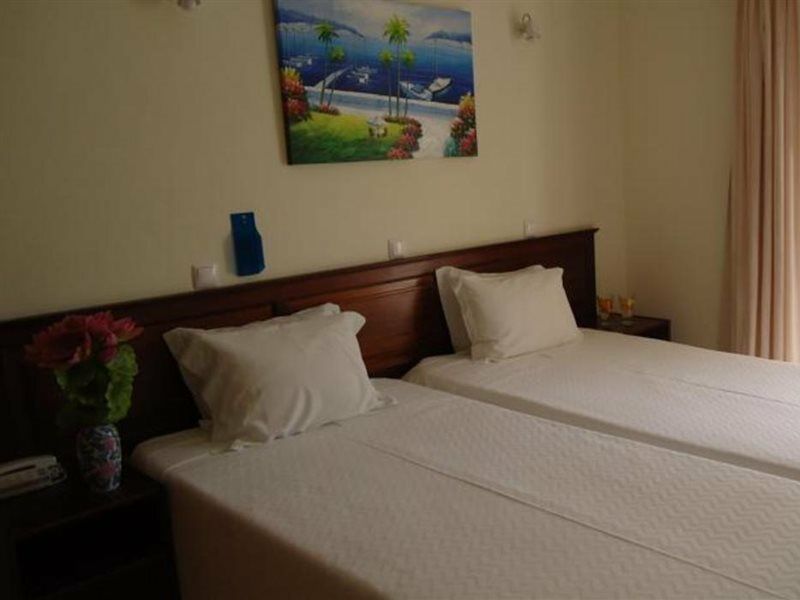 Boutique Hotel Marina S. Roque Лагос Екстериор снимка